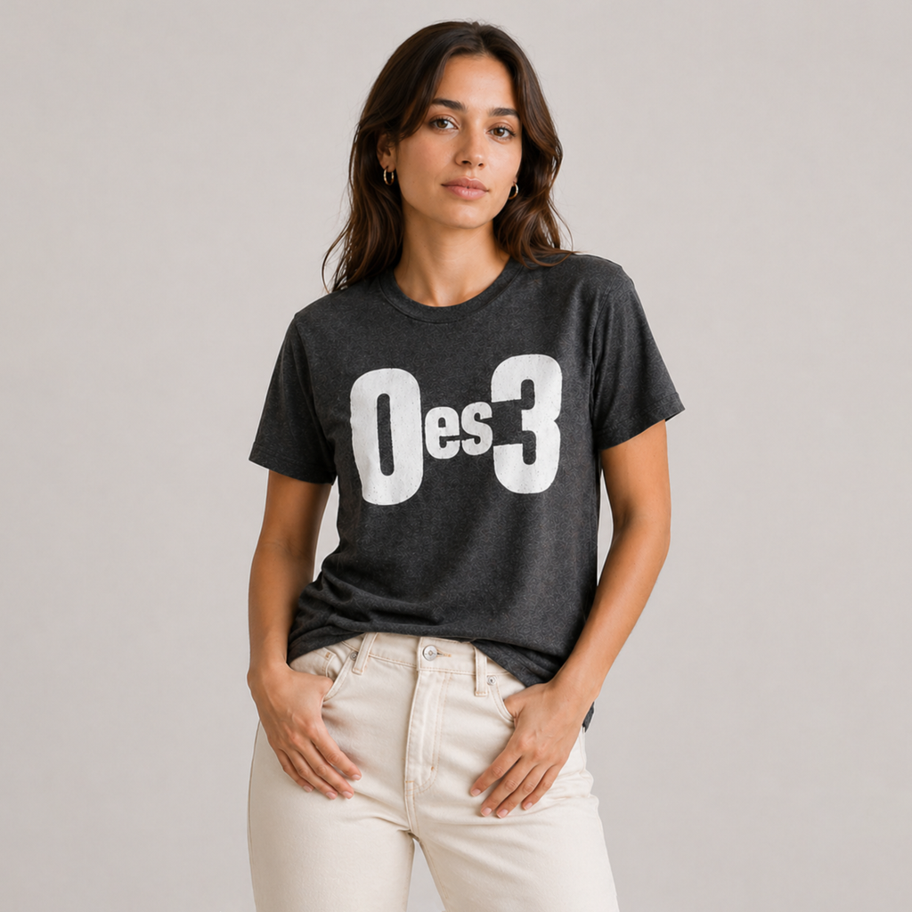 T-shirt “Oes3” - Mujer